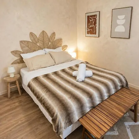 Apartment Aux Portes Du Sanctuaire, 4-min A Pied Du Sanctuaire Et Gare Lourdes