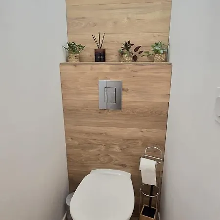 Apartment Aux Portes Du Sanctuaire, 4-min A Pied Du Sanctuaire Et Gare *